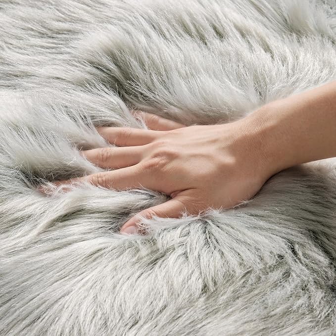 MIULEE Luxury Super Soft Fluffy Area Rug Faux Fur Sheepskin Rug Decorative Plush Shaggy Carpet for Bedside Sofa Floor 2 x 6 Feet, Light Grey