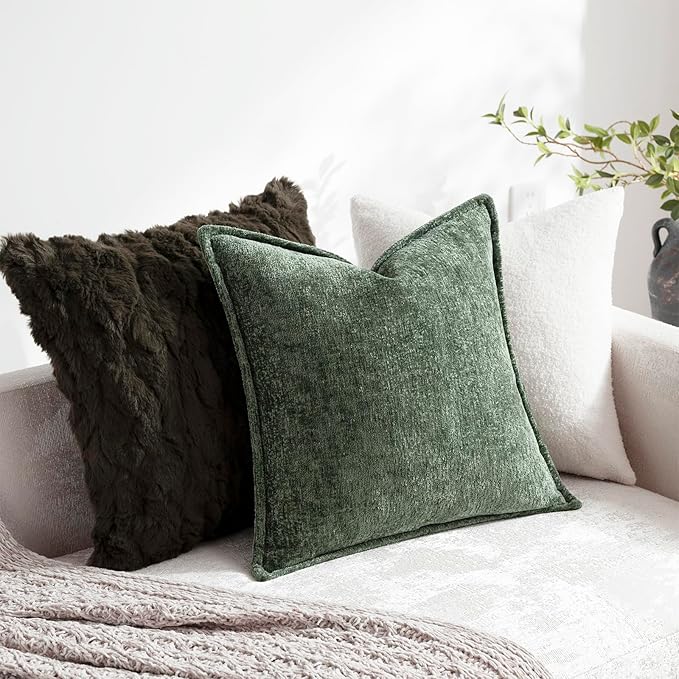 DEZENE Pack of 2 Forest Green Spring Christmas Decorative Throw Pillow Covers 18x18 Cozy Soft Chenille Accent Vintage Square Couch Pillow Covers for Home Decor Bed Sofa Living Room