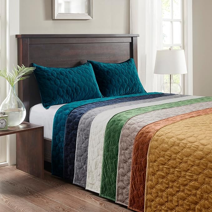 Madison Park Harper Quilt Set Velvet Casual Geometric Stitching Design All Season, Lightweight Coverlet, Cozy Bedding, Matching Shams, King/Cal King(104"x94"), Rust 3 Piece