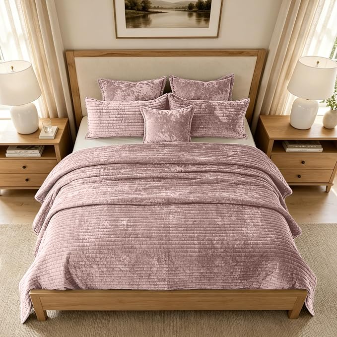 Luxury Velvet California King 106x118 in Quilt Set 3 Piece Quilted Bedspread with 2Pillow Shams(20x36) Ultra Soft Coverlet All Season Bedding for Farmhouse Modern Bedroom Sofa,Pink