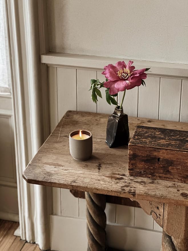 Homecourt by Courteney Cox Luxury Scented Candle, Cipres Mint, 8 oz | Gently Cleanses & Hydrates, Removes Dirt & Debris Without Irritating Skin, Clean Formula