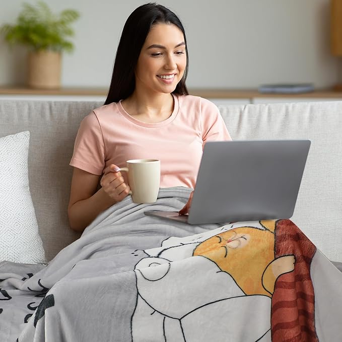 Abuela Gifts Throw Blanket in Spanish, Funny Saying Cute Print Soft Cozy Grey Flannel Blanket 50x60, Grandma Gifts from Grandkids, Home Decor for Bed Sofa