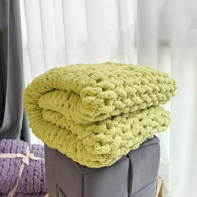 Soft Chunky Knit Throw Blanket for Couch, Cozy Warm Knitted Blankets | Hand Knit with Jumbo Chenille, Lightweight Warm Fluffy Decor for Women, Mom, Her & Girls, Sofa, Chair, Bed, 48"×71"(Green)