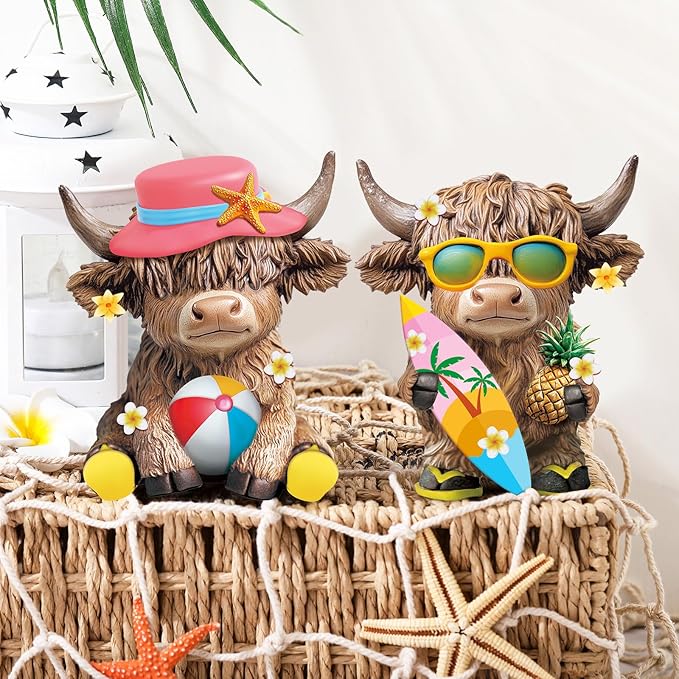 Karenhi 2 Pcs Summer Highland Cow Decorations for Home, Beach Seaside Gnomes Figurines Resin Scottish Statue Gifts for Kitchen Office Tiered Tray Table Mantel Decor