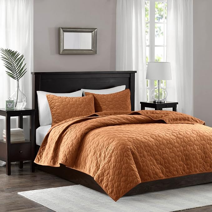 Madison Park Harper Quilt Set Velvet Casual Geometric Stitching Design All Season, Lightweight Coverlet, Cozy Bedding, Matching Shams, King/Cal King(104"x94"), Rust 3 Piece