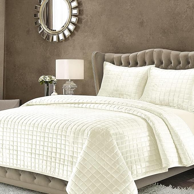 Tribeca Living Luxury Velvet Quilt Queen Size Set - 260GSM Ultra-Soft Oversized Velvet Bedspread Comforter Set with 2 Shams, in Florence Ivory