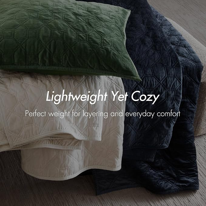 Madison Park Harper Quilt Set Velvet Casual Geometric Stitching Design All Season, Lightweight Coverlet, Cozy Bedding, Matching Shams, Full/Queen(90"x90"), Navy 3 Piece