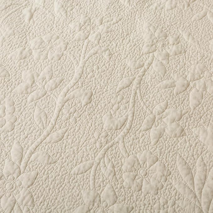 Brandream Beige Throw Quilt Cotton 47 X 60 Inch Quilted Throw Blanket for Bed Couch Daybed Decorative Scalloped Edge Throw Blankets