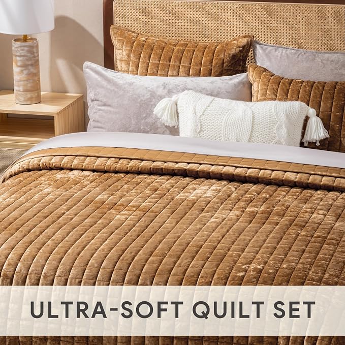 RECYCO Luxury Velvet Quilt Set, California King 118'' x 106'' Oversized Bedspread, Ultra Soft Velvet Comforter, Lightweight Box Stitch Bedding Sets for All Season, with 2 Shams, Caramel Gold