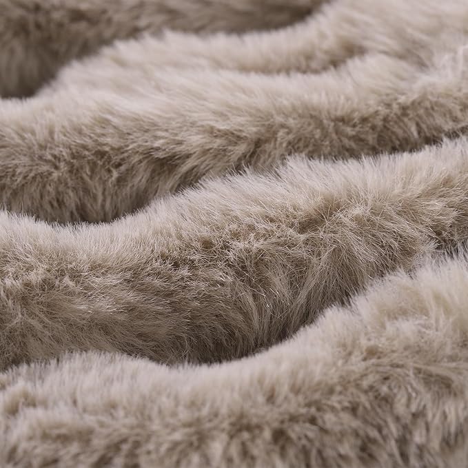 MADIZZ Pack of 2 Thick Plush Faux Wool Throw Pillow Covers Soft Boho Throw Pillows Luxurious Cushion Covers for Couch Sofa Bedroom Living Room Home Decor 22x22 Inch Taupe