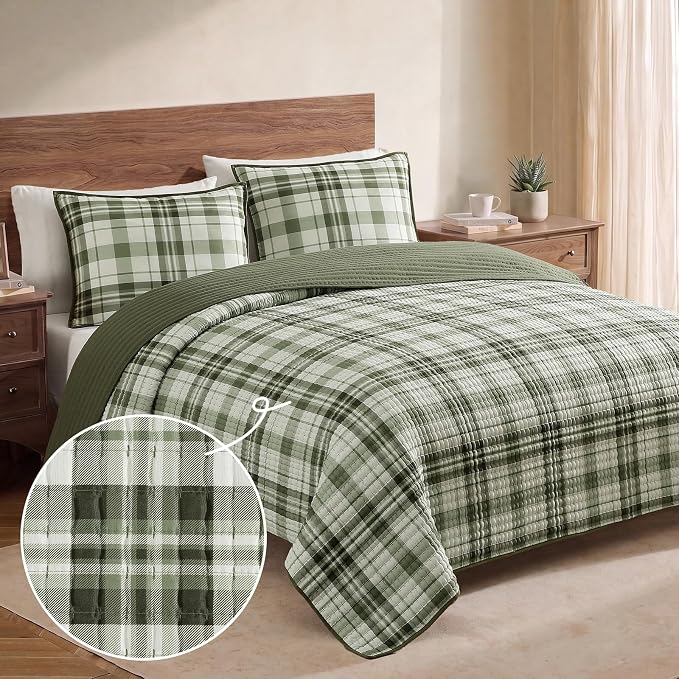 WRENSONGE Plaid Twin Quilt-2 Pieces Lightweight Bedspread Olive Green Quilt Twin Size Quilt Bedding Set for All Seasons, Soft Summer Reversible Neutral Coverlet with 1 Pillow Sham