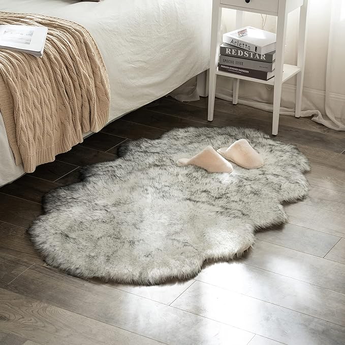 MIULEE Luxury Super Soft Fluffy Area Rug Faux Fur Sheepskin Rug Decorative Plush Shaggy Carpet for Bedside Sofa Floor 3 x 5 Feet, Gradient Grey