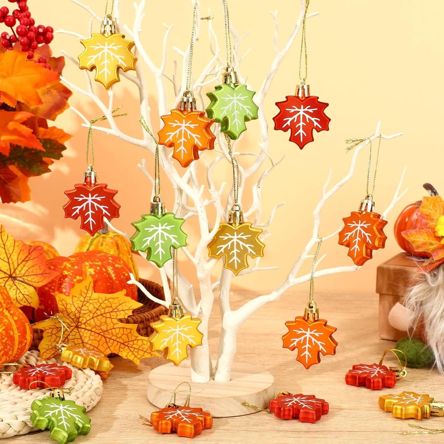 JULMELON 24Pcs Maple Leaf Ornaments, Fall Leaves Tree Decorations Autumn Harvest Hanging Ornaments with Rope Maple Pendant for Farmhouse Rustic Party Favors Craft Supplies