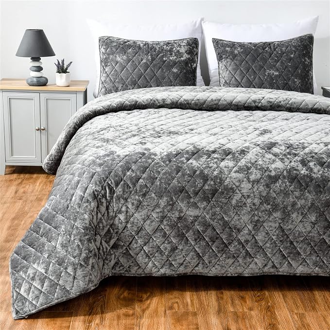 Fredsure Distressed Velvet Quilt Set, 3 Pieces Grey Queen, Distressed Velvet Face and Brushed Microfiber Reverse, with Diamond Quilting