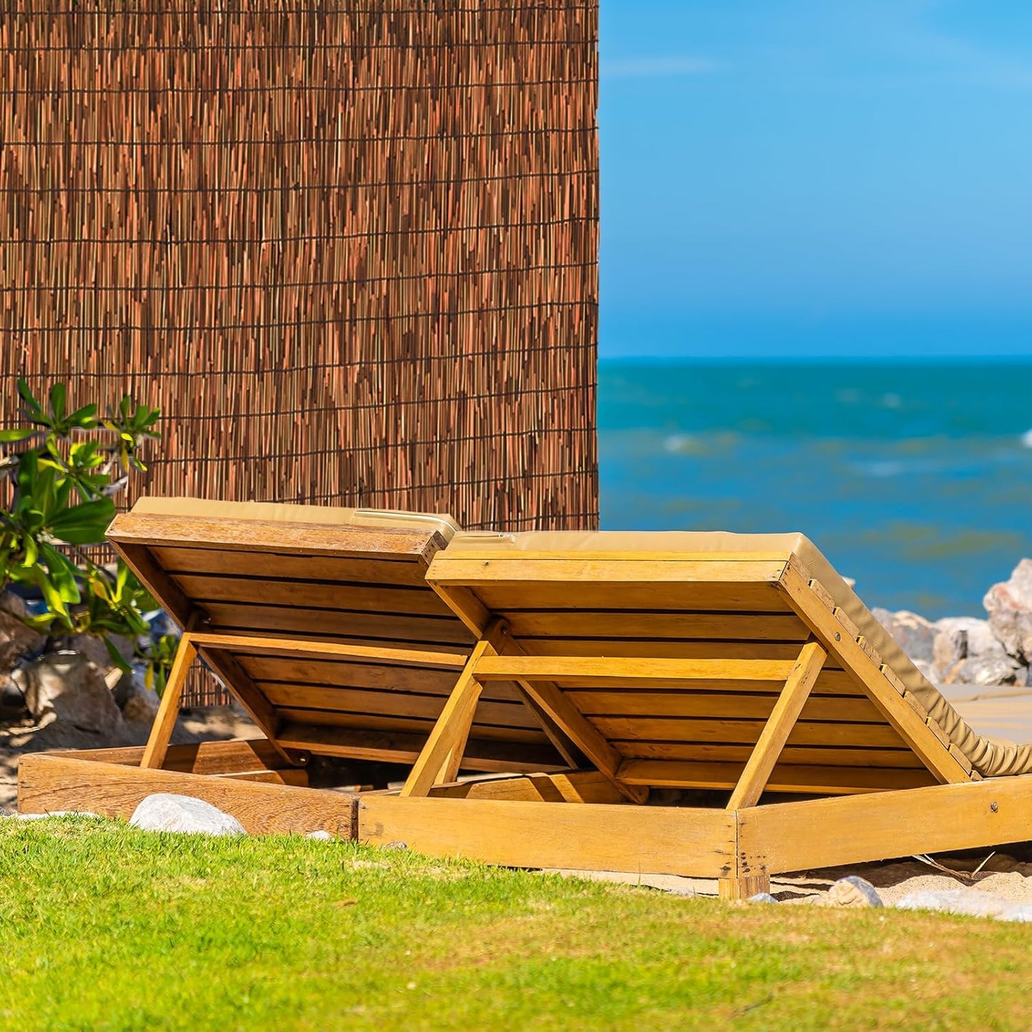 Brown 6FT X 16.4FT Reed Fencing Roll, Balcony Privacy Reed Shade Bamboo Fencing Garden Fence Border, Wind Block Sunshade Fence Screen for Outdoor Yard Patio Flower Bed Edge