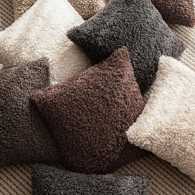 Foindtower 2 Pieces 20x20 Inch Red Brown, Faux Fur Throw Pillow Cover Accent Sherpa Furry Pillow Covers Fuzzy Soft Pillowcases Cozy Sheepskin Decorative Fleece Cushion Case for Bed Couch Living Room
