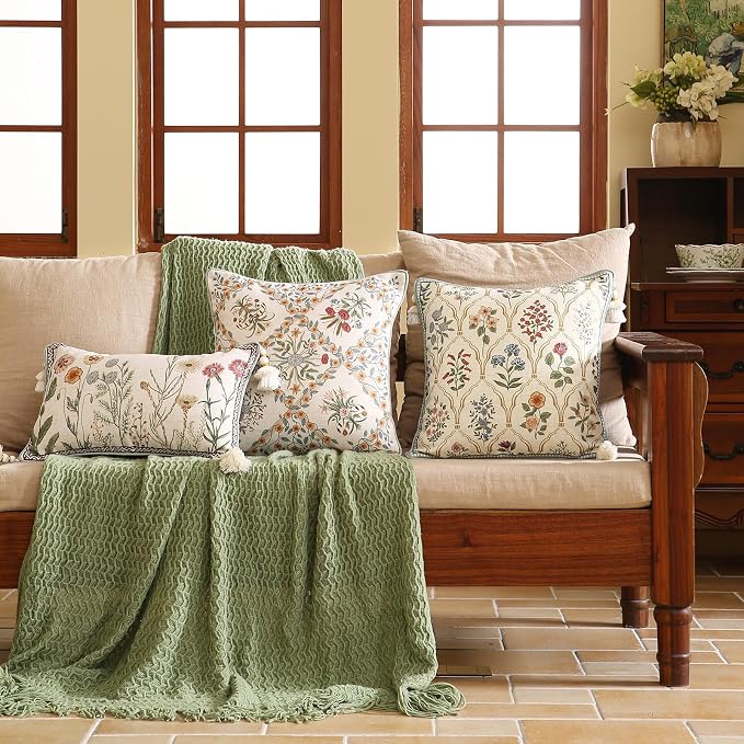 ISAENNE Vintage Elegant Linen Throw Pillow Cover,18"x18"-Serenity A | Designer French Square Pillow Cover,Concealed Zipper Design,Floral Pattern,Sofa,Bedroom,Living Room,Lounge Chairs