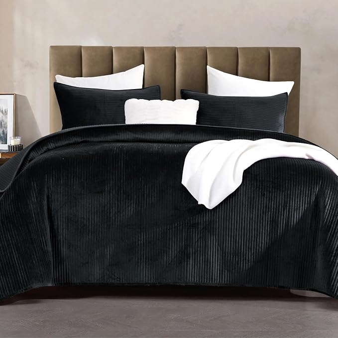 Elegant Comfort Luxury 3-Piece Velvet Corduroy Stripe Quilt Set, Ultra Soft Bedspread - Cozy Velvet Coverlet Set - 3PC Medium Weight Quilted Set with Matching Pillow Shams, Full, Black