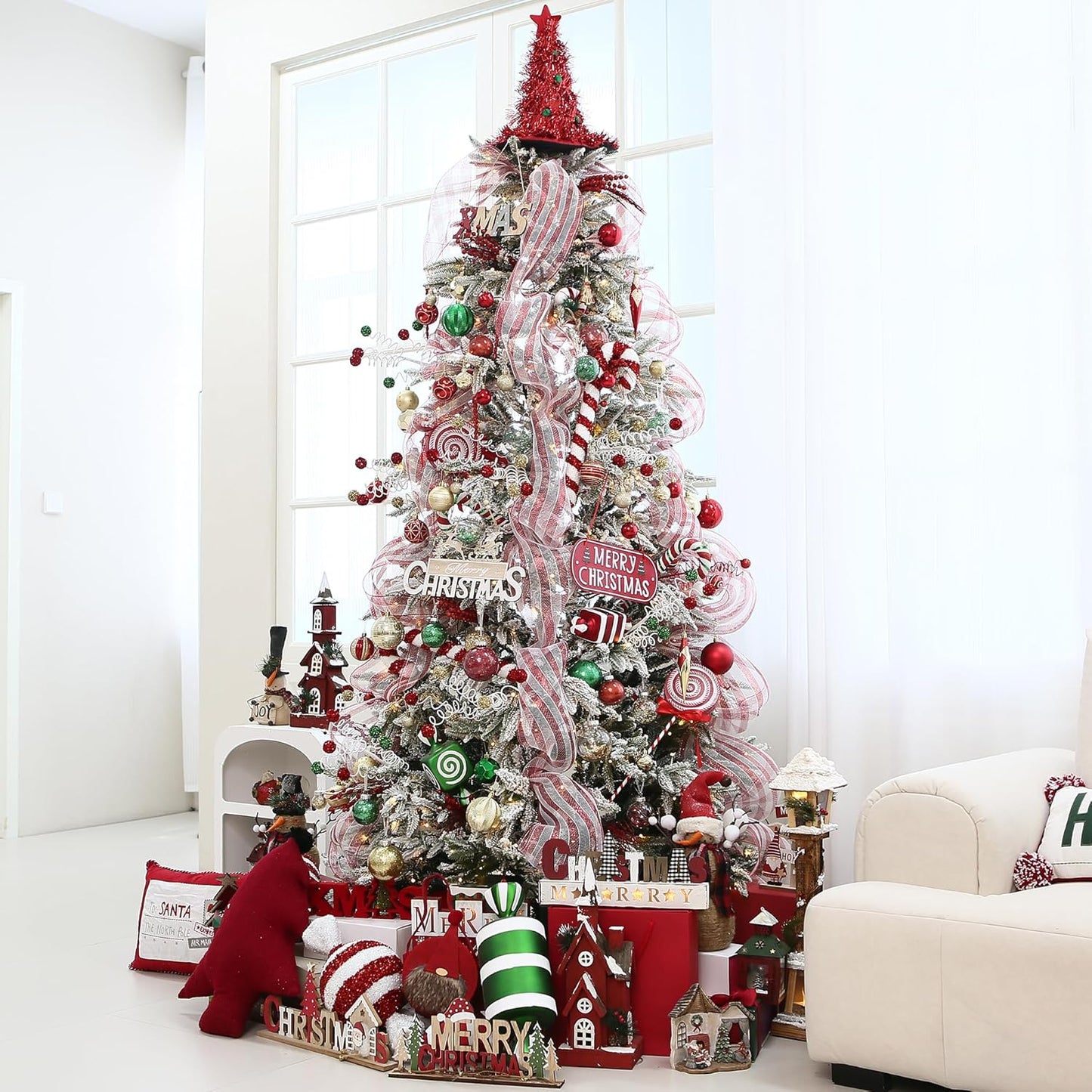 Sea Team 60mm/2.36" Shatterproof Clear Plastic Christmas Tree Ball Ornaments Set, Decorative Hanging Transparent Xmas Baubles with Stuffed Delicate Decorations (30 Counts, Gold, Red, Green)