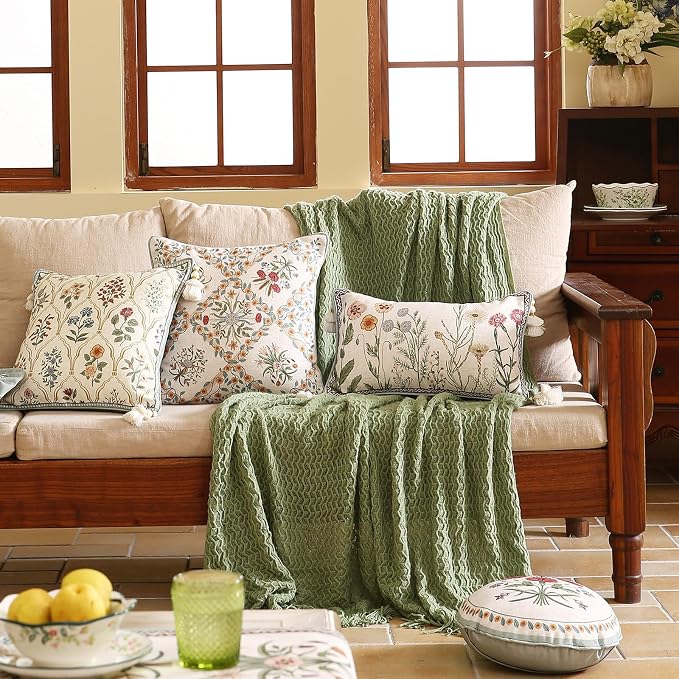 ISAENNE Vintage Linen Throw Pillow Cover,Set of 2,Diameter 16"-Serenity C | Designer Elegant Round Pillow Cover,Concealed Zipper Design,Floral Pattern,Sofa,Bedroom,Living Room,Lounge Chairs