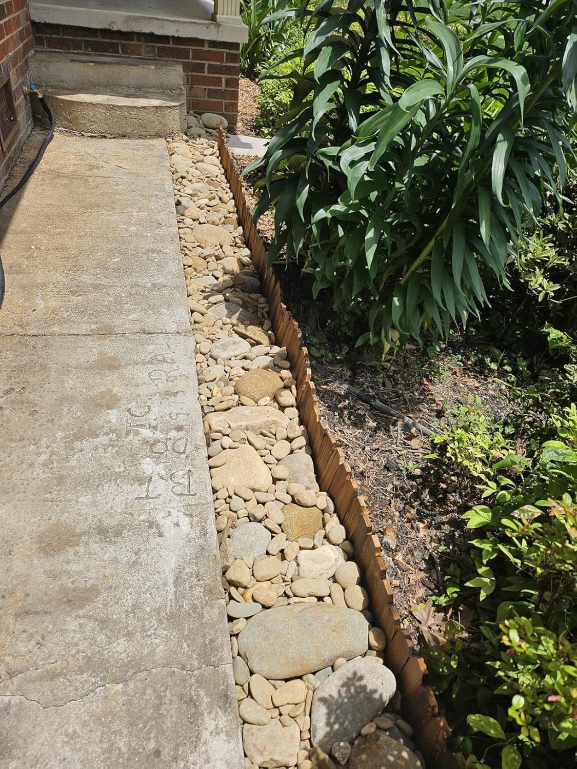 Wood Garden Edging, Wooden Fence Border Decorative Small Picket Panels for Flower Bed Barriers and Landscape Fencing (5.9" H x 47" L, 3 Pack)