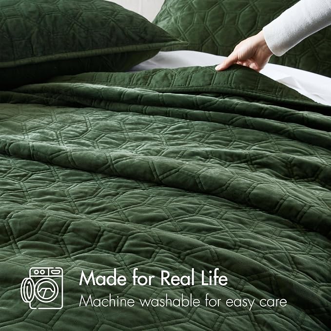 Madison Park Harper Quilt Set Velvet Casual Geometric Stitching Design All Season, Lightweight Coverlet, Cozy Bedding, Matching Shams, Full/Queen(90"x90"), Green 3 Piece