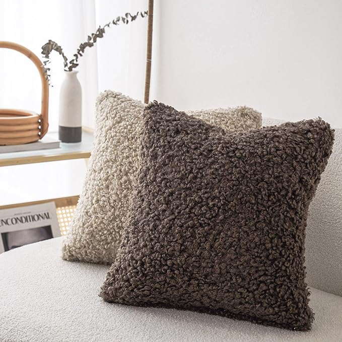 Foindtower 2 Pieces 16x16 Inch Chocolate, Faux Fur Throw Pillow Cover Accent Sherpa Pillow Fuzzy Soft Pillowcases Sheepskin Decorative Fleece Cushion Case for Bed Couch Living Room