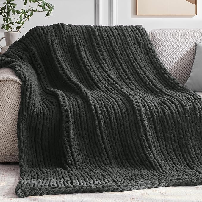 Negwoo Chunky Knit Throw Blanket, 40''*50'' Knitted Throw Chenille Yarn for Bed Couch, Handmade Dark Grey Crochet Big Thick Blanket, Machine Washable Cute Comfy Blanket for Home Decor