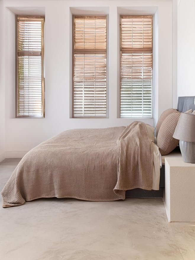 100% Turkish Cotton Waffle Throw Blanket King Size Brown - Premium Quality, Light and Airy Waffle Weave All-Season Quilt - Lux Decorative Bedspread (Brown, King Size 95" x 110" Inch)