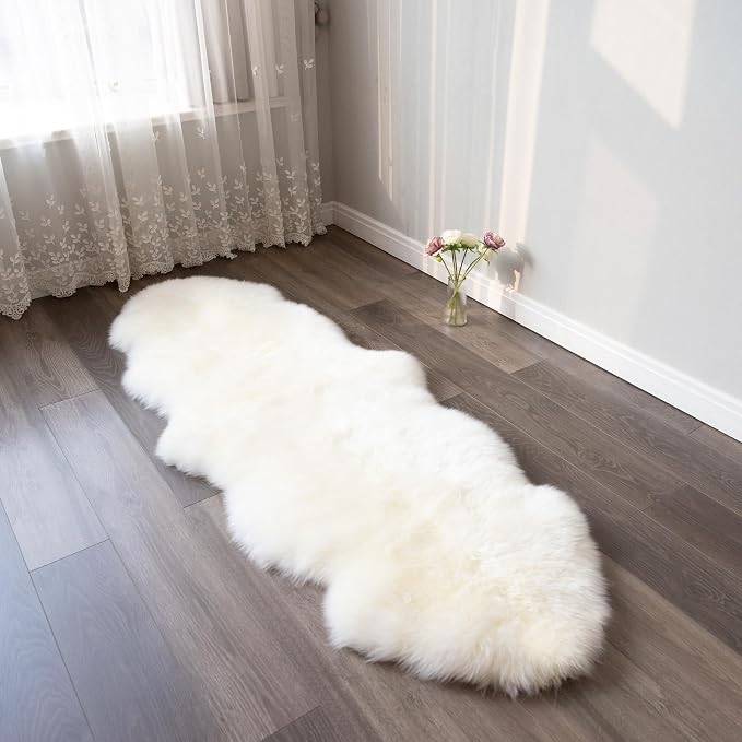 Sheepskin Rug, Fluffy Shag Area Rug, Super Soft 24” x 72“ Sheepskin Hair Rug, Pearl White Pile Rug, Decorative Throw Rugs for Bedrooms, Children's Rooms, Living Rooms (Pearly White, 24" x 72")