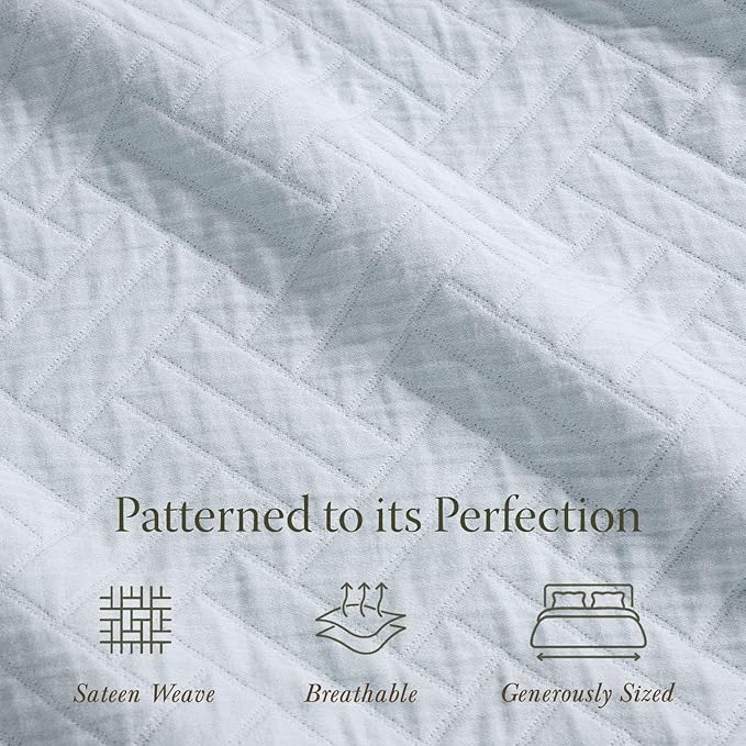 Threadmill Luxury Cotton Blankets for King Size Bed | All-Season Cozy 100% Cotton Blanket | Criss Cross Jacquard Soft Lightweight Coverlet, fits California King Size Bed, 104x92 | Light Blue