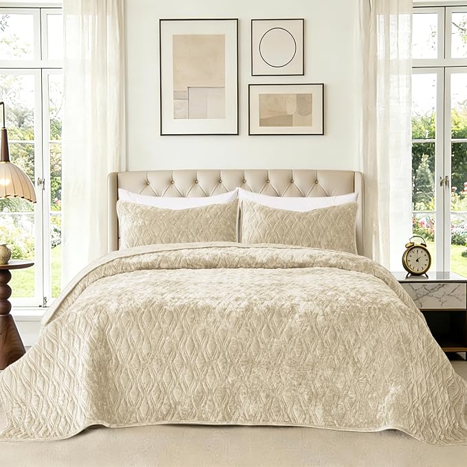 Velvet Quilt Set Full Queen Size 90x98 Bedspread Soft Bedding Set 3 Pieces Neutral Luxury Comforter with 2 Pillow Shams 20x26 All Season for Bedroom Home Decor,Beige