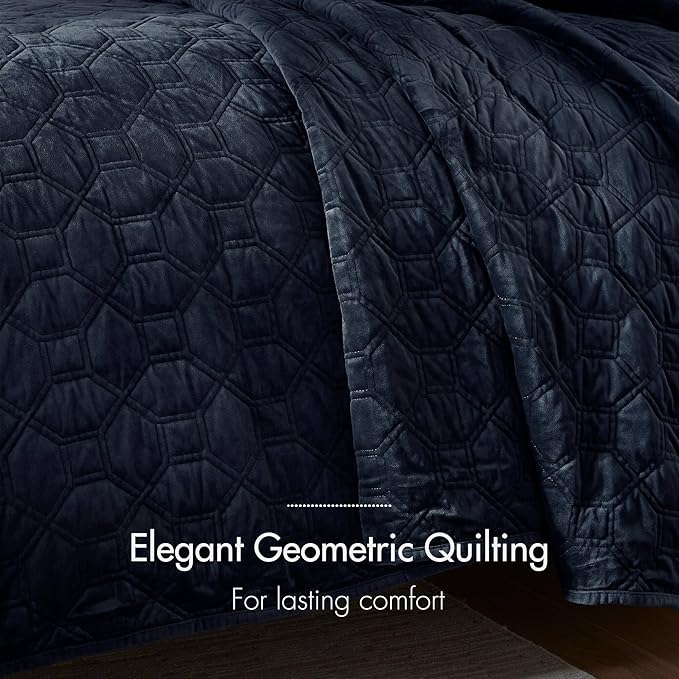 Madison Park Harper Quilt Set Velvet Casual Geometric Stitching Design All Season, Lightweight Coverlet, Cozy Bedding, Matching Shams, King/Cal King(104"x94"), Navy 3 Piece