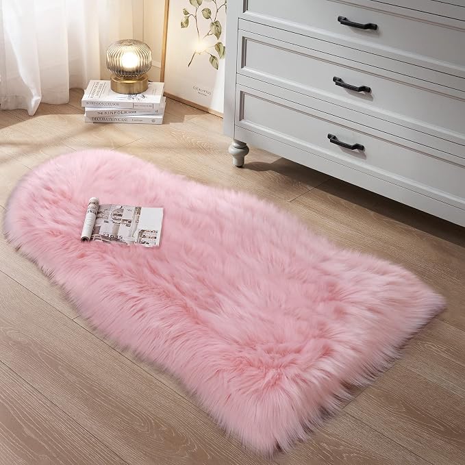 Small Faux Fur Rug, 2x4 ft Ultra Soft Sheepskin Rugs Chair Sofa Cover Seat Pad, Pink Fluffy Shag Rug for Bedroom Nursery Kids Room, Luxury Shaggy Rug Fuzzy Plush Floor Carpets, Cute Dorm Home Decor