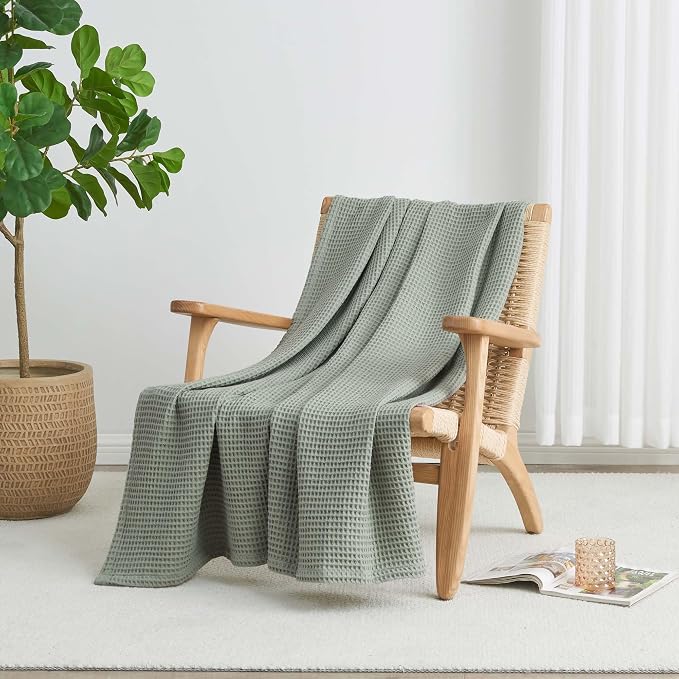 100% Cotton Green Blanket Twin Size for Bed - Breathable and Soft, Waffle Weave for Summer Spring, 90x66 Inches (Eucalyptus)