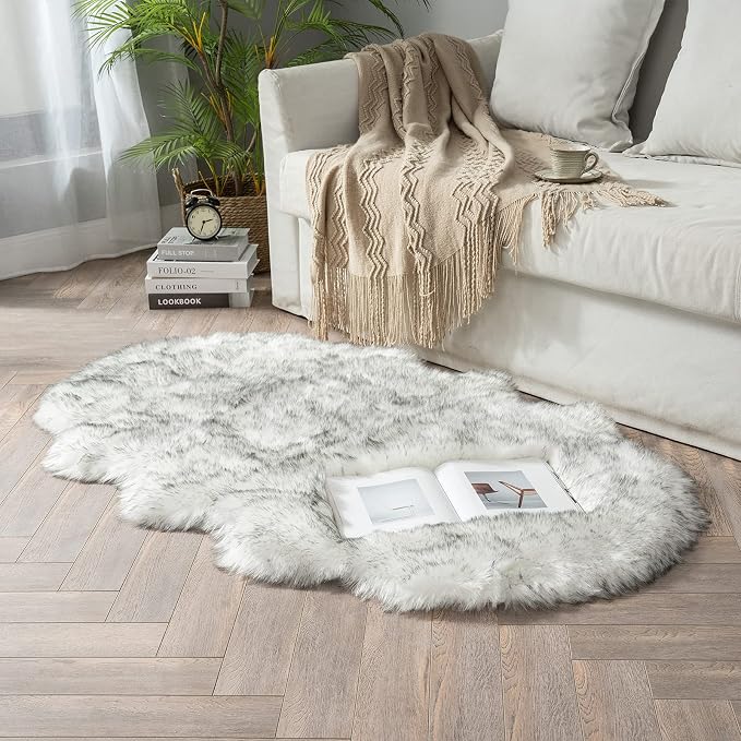 MIULEE Luxury Super Soft Fluffy Area Rug Faux Fur Sheepskin Rug Decorative Plush Shaggy Carpet for Bedside Sofa Floor 3 x 5 Feet, Gradient Grey