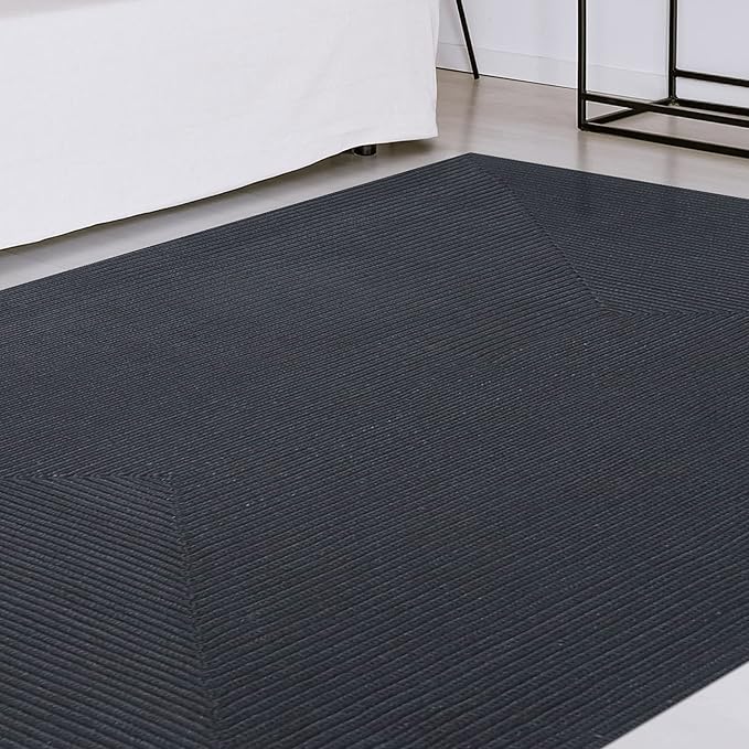 Superior Indoor/ Outdoor Large Area Rug, Reversible Braided Home Floor Decor for Living Room, Kitchen, Entryway, Patio, Front Porch, Deck, Modern, Boho, Farmhouse Style, 3' x 5', Black