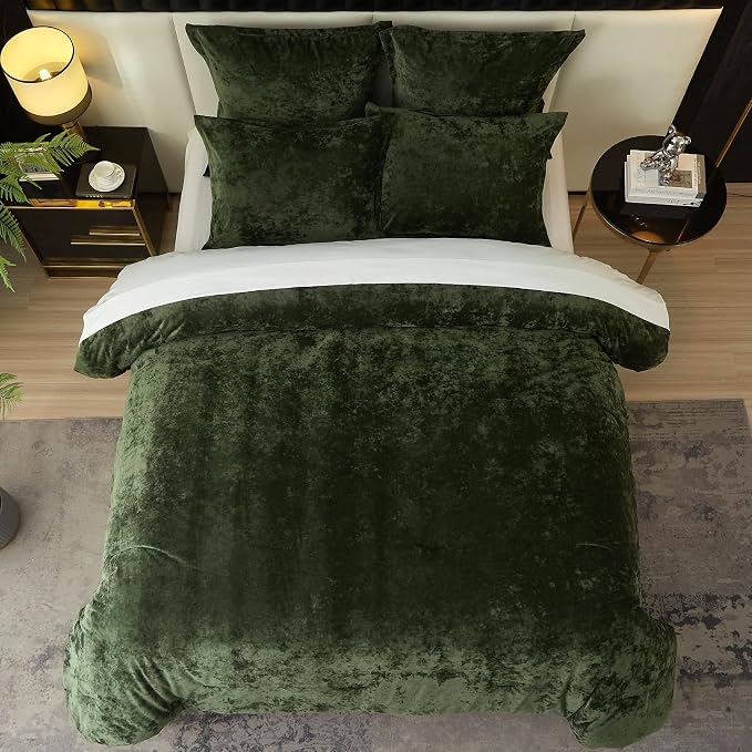 Ivellow Crushed Velvet Comforter Set Queen Green Comforter Set 5pcs Ultra Soft Lightweight Breathable Bedding Set Luxury Cozy Flannel Comforter Queen Size (1 Comforter,2 Pillow Shams, 2 Euro Shams