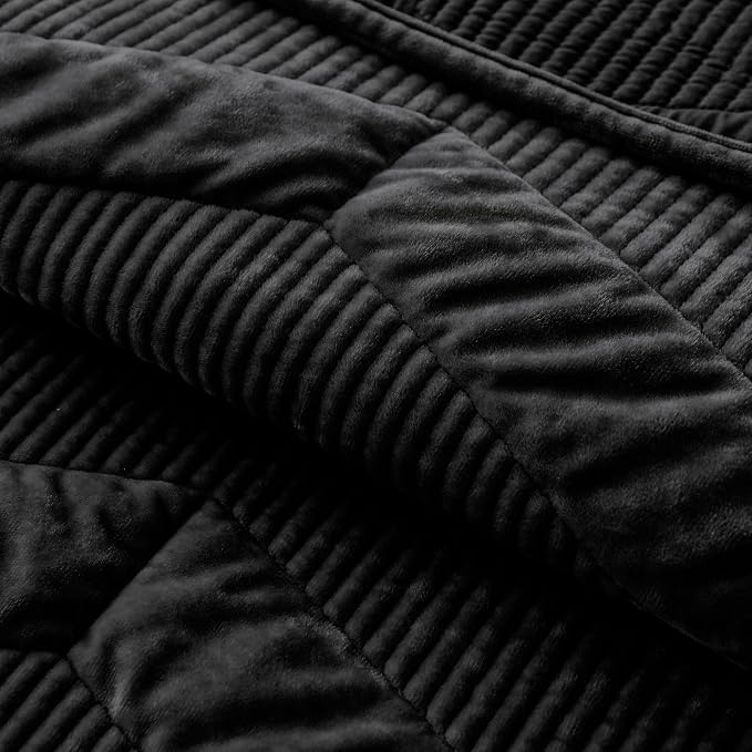 SHALALA Velvet Quilt Set King Size,Ultra Soft Luxury Lightweight Summer Velvet Comforter Set, Oversized Bedspread Coverlet with 2 Shams Geometries Pattern,for All Season(Black,King)