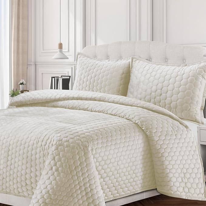 Tribeca Living Lugano Oversized Velvet Quilt Set - All Season, Extra Large, 3 Piece Queen Size Comforter Set with 2 Pillow Shams in Ivory Honeycomb Pattern 260GSM