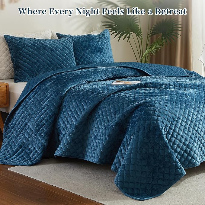 Velvet Quilt Queen Comforter Set - Luxury Soft Velvet Bedding Set for All Season, Bedspreads Queen Size Lightweight Quilt with 2 Pillow Shams, Blue, Diamond