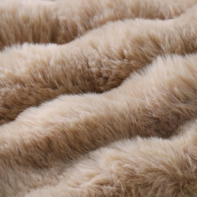 MADIZZ Pack of 2 Thick Plush Faux Wool Throw Pillow Covers Soft Boho Throw Pillows Luxurious Cushion Covers for Couch Sofa Bedroom Living Room Home Decor 22x22 Inch Camel
