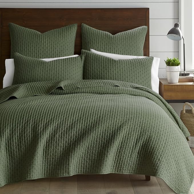 Levtex Home Cross Stitch Reversible Full/Queen Quilt Set (88x92in) and 2 Pillow Shams (26x20in) - Stitch Texture - Forest Green - Cotton Full/Queen Size Quilt Bedding Set - Lightweight Soft Pre-Washed