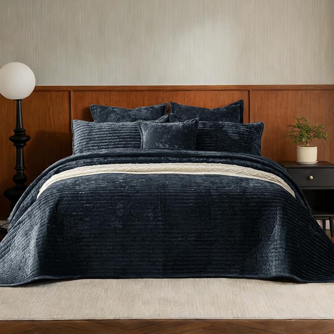 Luxury Velvet Oversized King 120x128 in Quilt Set 3 Piece Quilted Bedspread with 2Pillow Shams(20x36) Ultra Soft Coverlet All Season Bedding for Farmhouse Modern Bedroom Sofa,Grey Blue