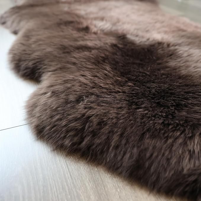 Sheepskin Rug, Fluffy Shag Area Rug, Super Soft 24” x 72“ Sheepskin Hair Rug, Pile Rug, Decorative Throw Rugs for Bedrooms, Children's Rooms, Living Rooms (Chestnut Brown, 24" x 72")