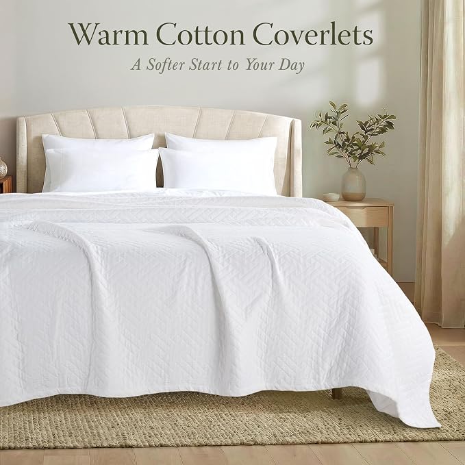 Threadmill Luxury Cotton Blankets for King Size Bed | All-Season Cozy 100% Cotton King Blanket | Criss Cross Jacquard Soft & Lightweight Coverlet fits California King Size Bed, 104x92 | White