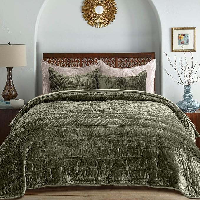 EverGrace Luxury Ruched Velvet Quilt Queen Size, Ultra Soft Bedspread Coverlet Set, Lightweight Velvet Comforter, Quilted Bedding Cover with 2 Matching Shams for All Season, Olive Green
