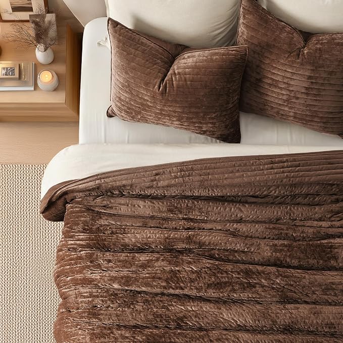 EverGrace Velvet Quilt Set California King 118'' x 106'', Luxurious Soft Striped Channel Bedding Set, Lightweight Velvet Comforter for All Season, Oversized Bedspread Coverlet w/ 2 Shams, Rust Brown