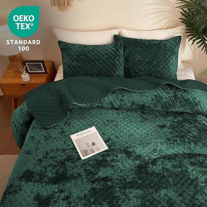 Luxury Soft Velvet Quilt Set Queen Size - Lightweight Velvet Bedding Set for All Season, Oversized Bedspread Coverlet Comforter Set with 2 Pillow Shams, Green, Diamond