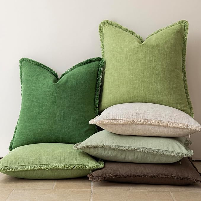 Foindtower Set of 2 Decorative Linen Fringe Throw Pillow Covers Cozy Boho Farmhouse Cushion Cover with Tassels Soft Accent Pillowcase for Couch Sofa Bed Living Room Home Decor,18×18 Inch,Lush Green